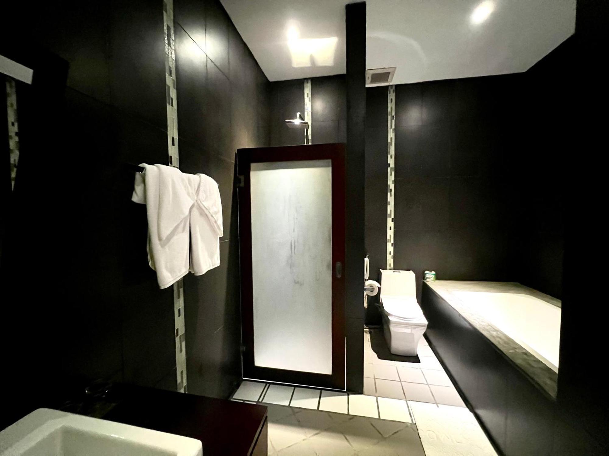 Meuangluang Hotel Luang Prabang Esterno foto