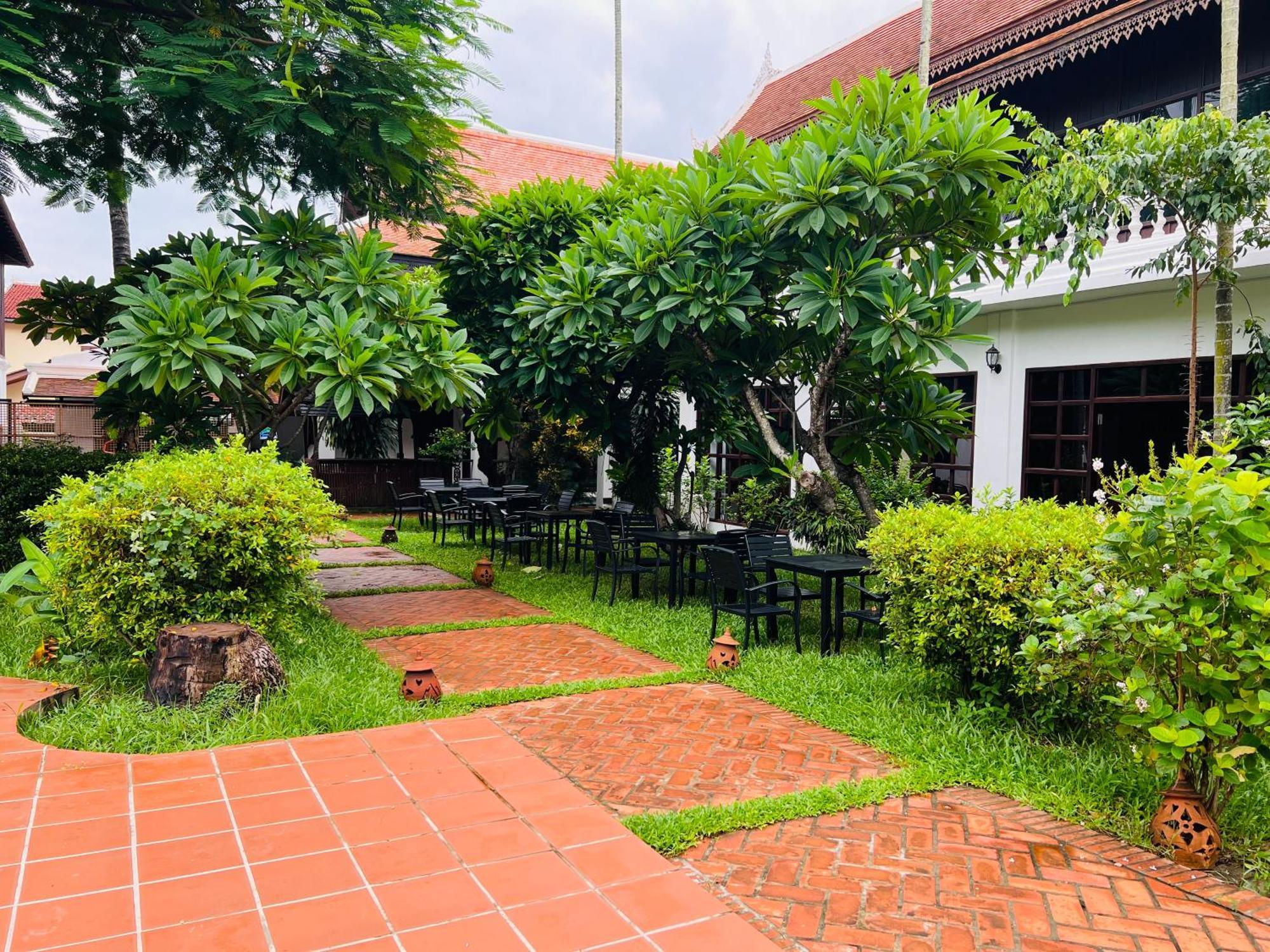 Meuangluang Hotel Luang Prabang Esterno foto